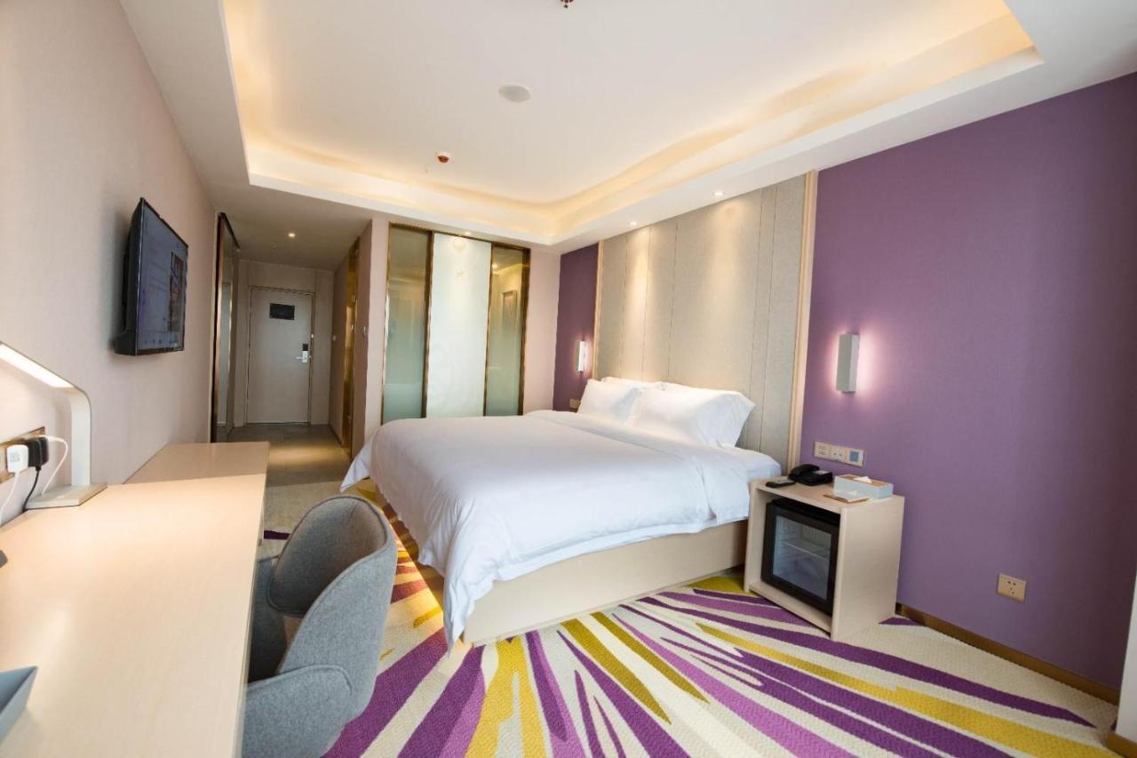 Lavande Hotel Luzhou Bbq New World Zewnętrze zdjęcie